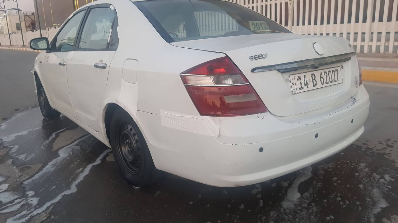 جلي موبل موديل 12 مكينه وكير كورله 1800 تخم تاير حداديه كهرباياتها من الدعاميه لدعاميه شغاله لايت زنون اصلي سياره جاهزه عده التبريد مايشتغل علمن السياره مصبوغه حزام فقط وملكط الدوس مالتها السعر 42 والشراي يخابر غير متواجد على الفيس رجان اتصل على الرقم اني مكلف بل نشر ***********
