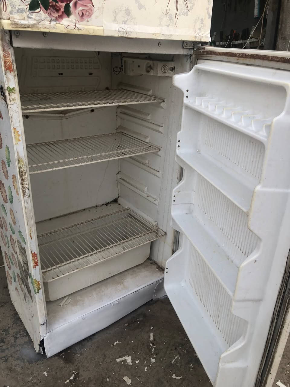 ثلاجه شرط التجميد تبقيه عندك يومين تشوف شغله سعره 90 وبيه مجال


**إذا كنت صاحب هذا الإعلان وتريد حذفه لأي سبب، رجاءا أرسل رسالة إلى الدعم الفني**