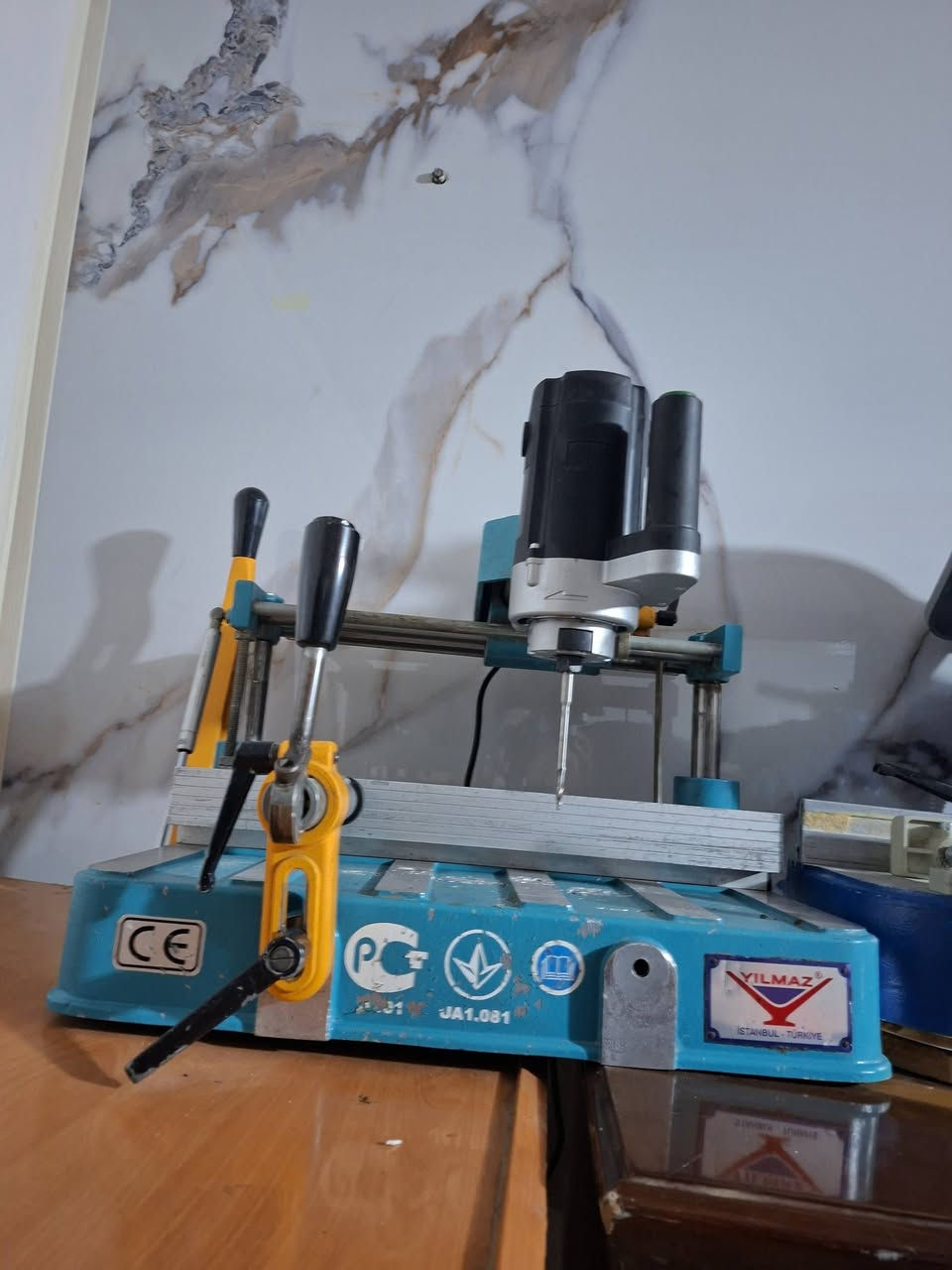 تاقم كامل المنيوم للبيع.
عنوان: السليمانية

***********  واتساب
