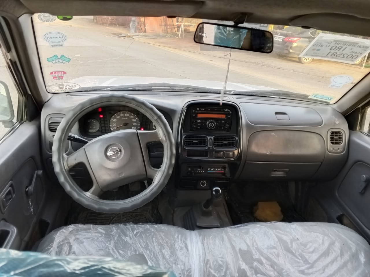 نیسان 2001  مووحەسەن.....‌😇
تەبرید و پاوەر .....بێ تەقەو ڕەقە....زۆر جوان و پاک
ئاڕمی پلاستیک سلێیمانی بەشەرتی غەرامە ....😍
بەشەرتی گێڕ و مەکینەو ئەکسل...پاک و ڕێک و پێک 
4 تایەی لۆک ....1 پارچە بۆیاخ ......
***********__*********** ئەدمین 😍
ناونیشان :: سەید سادق ___
