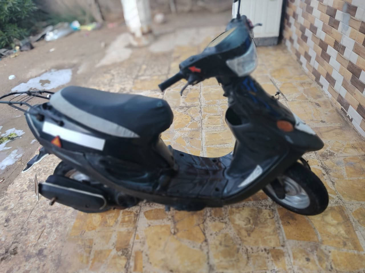 بيجي محرك مامفتوح شرط الشلعه والمعدل  سلف هندر تخم تاير  لايت بكلايت اشاير هورن كامله الدراجه  شاصي كفاله  مجبزه وحلوه  سعره 350وبيه مجال  مكان اطويريج  ***********
