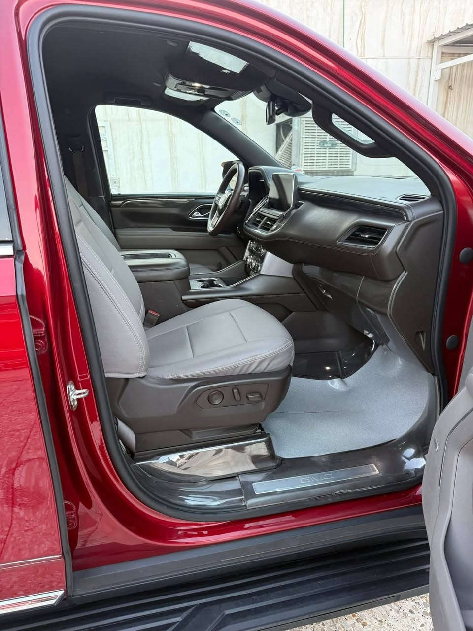 سلام عليكم جمسي2023 شاصي طويل مواصفات السياره SLT حساسات اماميه وخلفيه رادارات ثلاجه معروفه المواصفات خليجي وكالت المنصور مكفوله كفاله عامه لون مميز مغلفة PPF بل كامل سياره جديده كلش دوشمه جديده صدر امامي خلفي كله جديد وجاهزه ما بيهه اي نقص خط مكتب وياهه مال اربيل   السعر.    520$    ***********
