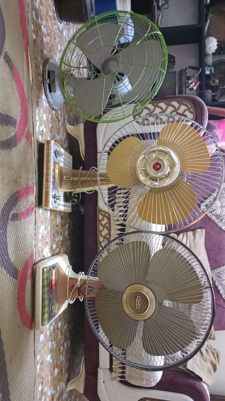 للبيع 3 مراوح اسنيو شغاله بالكامل توشيبا شغاله بالكامل مع ياباني عاطله عطل بصيط سعر الكل 100 الف 3 مراوح ب100
***********
