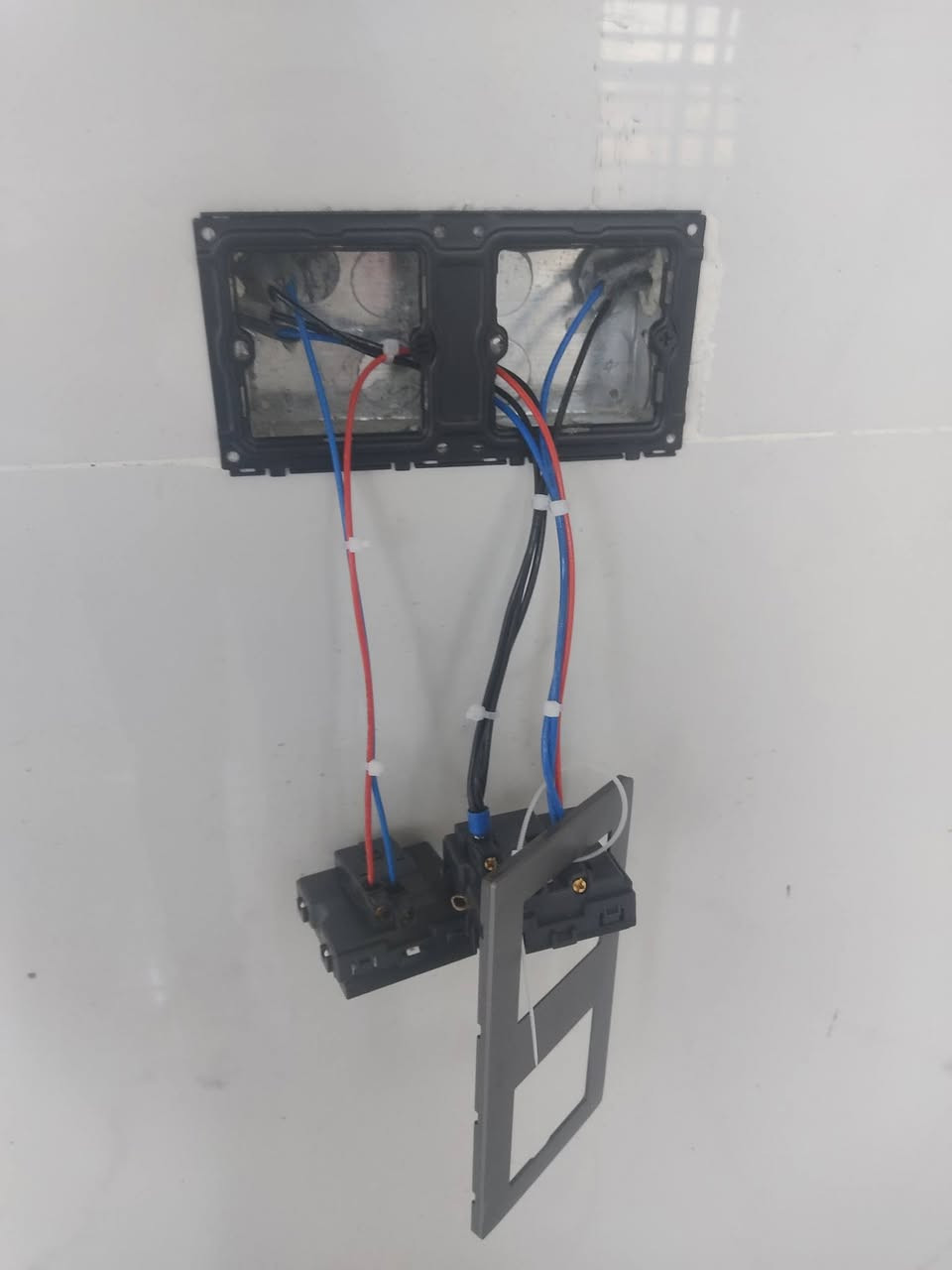 جزء من عمل اليوم 
 عمل درجة اولى 
كربلاء 
للاستفسار 
***********
