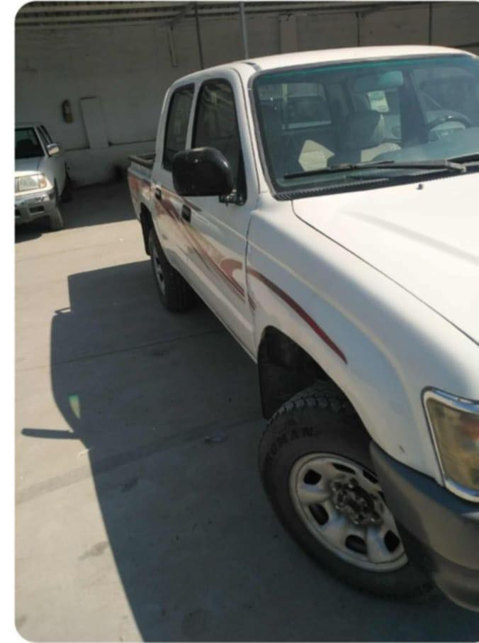 تویتا هالوکس مدل 2001 بێ دعم بێ وەر گران پلەپلەی بۆیاغی هەیە  سەیاکە زور جونە  موزایدە ی AMGکتابی مزایدەی لەگەلدایە بۆ زنیاری یاتر پەویوندی بەم ژمارە بکە *********** شوێن  قەلادزێ
