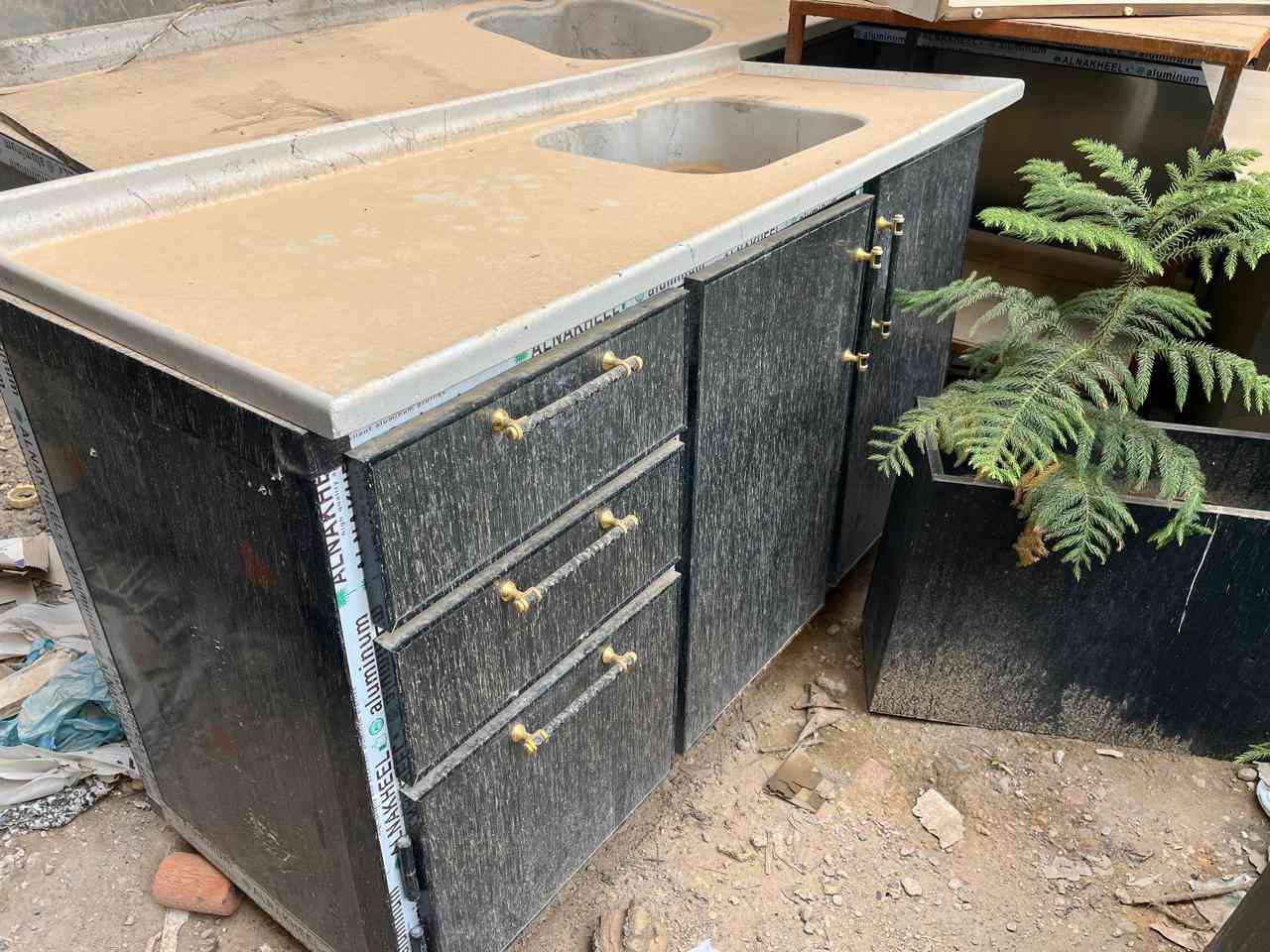 غراض مطعم للبيع كربلاء  ***********
