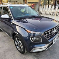 Hyundai venue 2024 limted   تو كلر   سياره تجي لونين ابيض ونيلي دواخل ...
