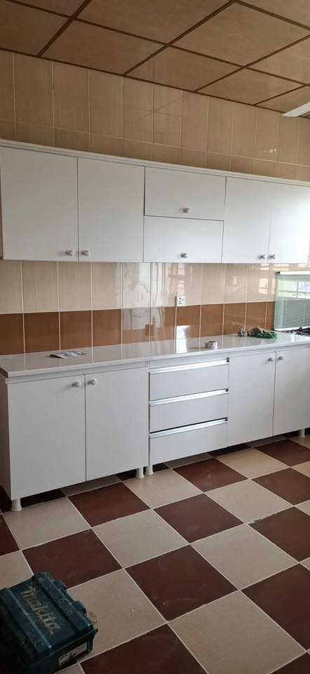 كاونتر خشب تركي مستخدم اخو الجديد
جوكر هم كله قطع 
قياسه العمق 55سم
مترين ونص الكاونتر
والسنك مترين
سعره 650
توصيل مجاني من السليمانية لبغداد وديالى وصلاح الدين وكركوك 
***********
اتصال واتساب
