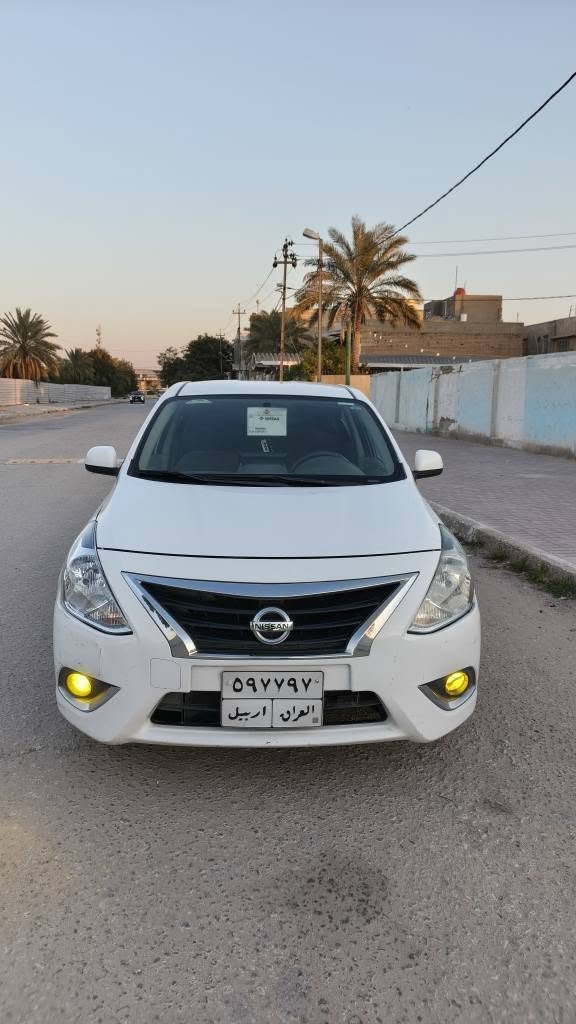 حلوة وجاهزة 
كير 
مكينه 
حدادية 
تبريد 
كله جاهز 
بيها جاملغ جهه السايق 
وباب السايق اثر شخطه ستوته 
بأسم شركه 
تريد وكاله تريد تحويل 
السعر 97 وبيها مجال
بيع او مراوس 
*********** النجف, العراق
