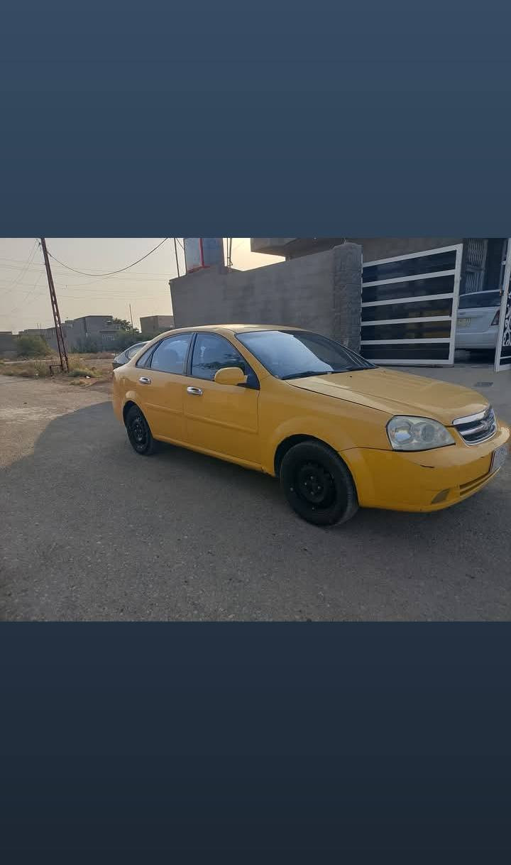 اوبترا للبيع موديل١٢  تكسي شركه عامه كير مكينه جديد حاويه سيارة ميكانيك وحداديه وكهربائيات كامله اي نقص مابيها تخم تاير جديد  ضررها جاملغ خلفي او امامي بدون اي دواخل سعر ٦٨ وبيها مجال 
***********
***********
