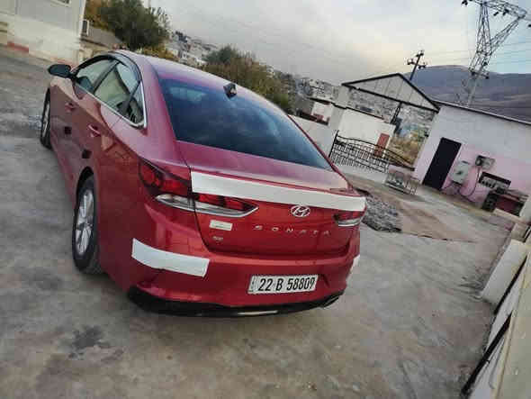 السلام عليكم سوناتا موديل 2018 وارد أمريكي حادث بنيد شبر ومصبوغ ووقبق الجنطه بي بارد سياره ماشيه ٥٥ والسونار بل منشور سياره جديده استفسار واتساب *********** السعر ١٤٠ وبيها مجال
