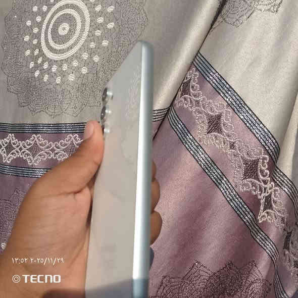 السلام وعليكم سامسونك A54 جهاز نظيف كلش شخط مابي ذاكره 128 الجهاز شريحتين جهاز مكفول من كلشي السعر 250 ويرهم مراوس الاستفسار خاص او واتساب ***********
