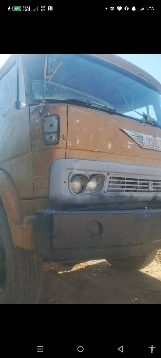 السلام عليكم ورحمه الله دنكر للبيع رقم بصره صدامي سنويه عظم عاج مكينه بها تبخير العنوان بغداد الوسفيه***********
