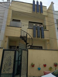 للايجار بيت زراعي 100م طابق ارضي بين الصحه وشارع ،60  07717207175 مكتب...