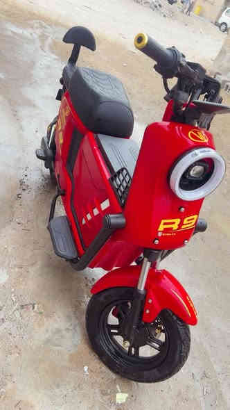 سلام عليكم دراجه ار9 مديل2025
دراجه حلوه ونضيفه
دراجه أم الصندوك
ستخدام 4شهر
بطاريات 32امبير نضيفات 
رايدها 550وبيها مجال دراجه نضيفه يشهد الله آخت الجديده
الرقم ***********
متواجد تصال و واتساب
