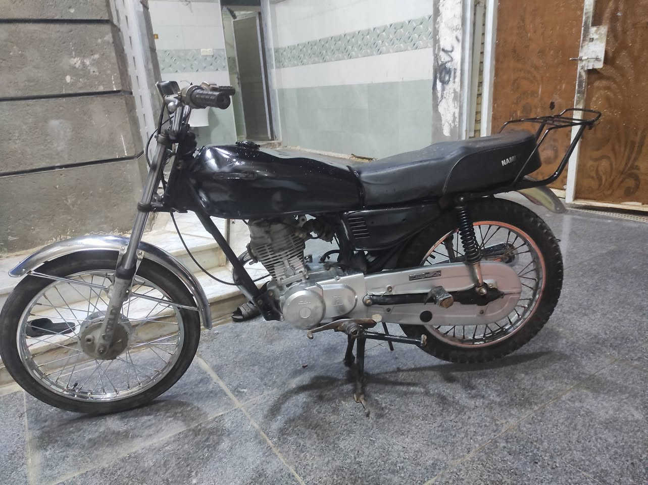 السلام عليكم دراجه لبيع مكينه حلوه سعر 400وبيه مجال مكاني حي الجامعه هاذه رقمي بي واتساب ***********6 تصل واتساب وتدلل
