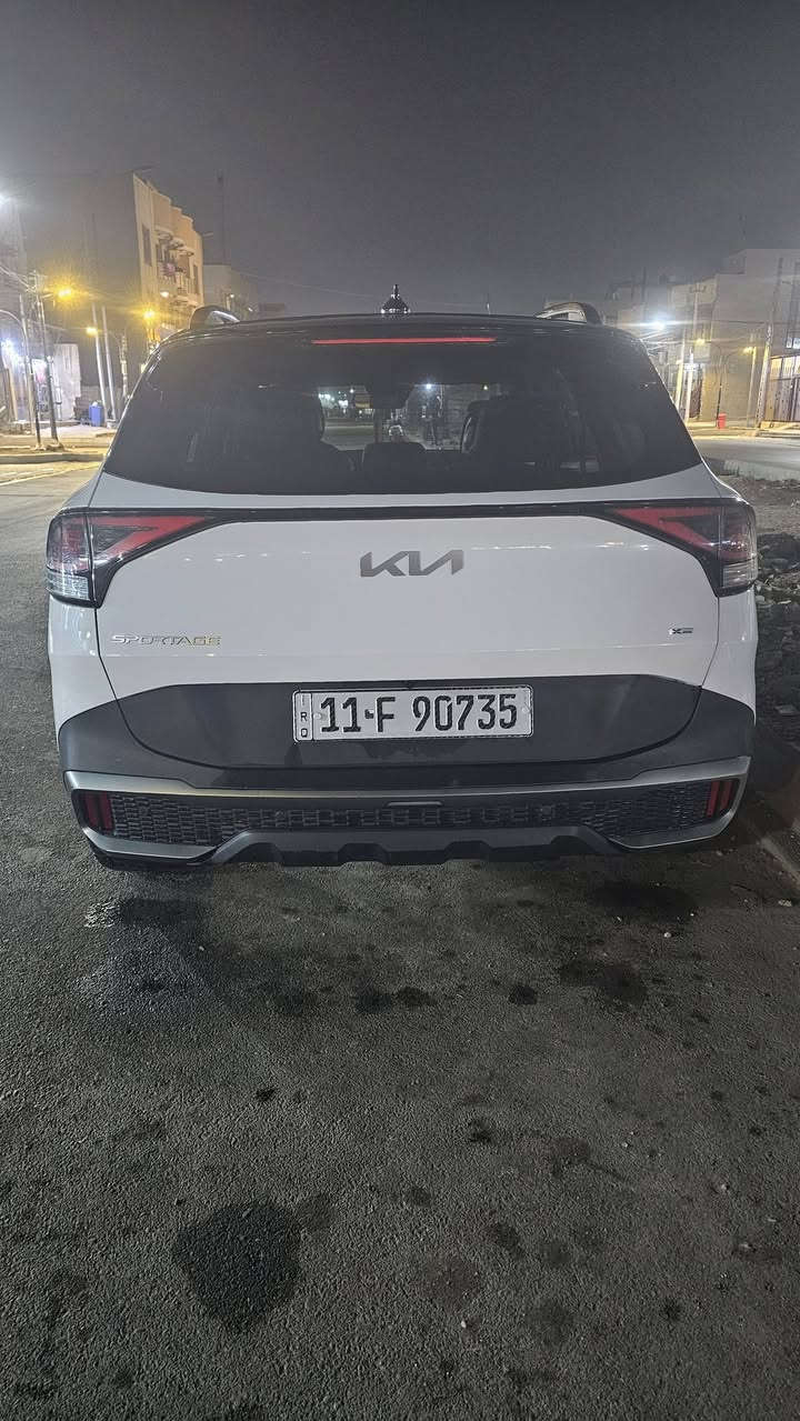 كيا اسبورتج X برو فول موصفات بانوراما كشنات جلد وكهرباء  شحن  واير ليس  جنطه شفط تشغيل عن بعد. ويل اسود  بعد بيها اهواي موصفات.  رقم بغداد بسمي صبغ جاملغ  بابين   بدون شاصي ولغد صبغ تكمه الباب  فقط  السعر ١٩٠.    ***********
