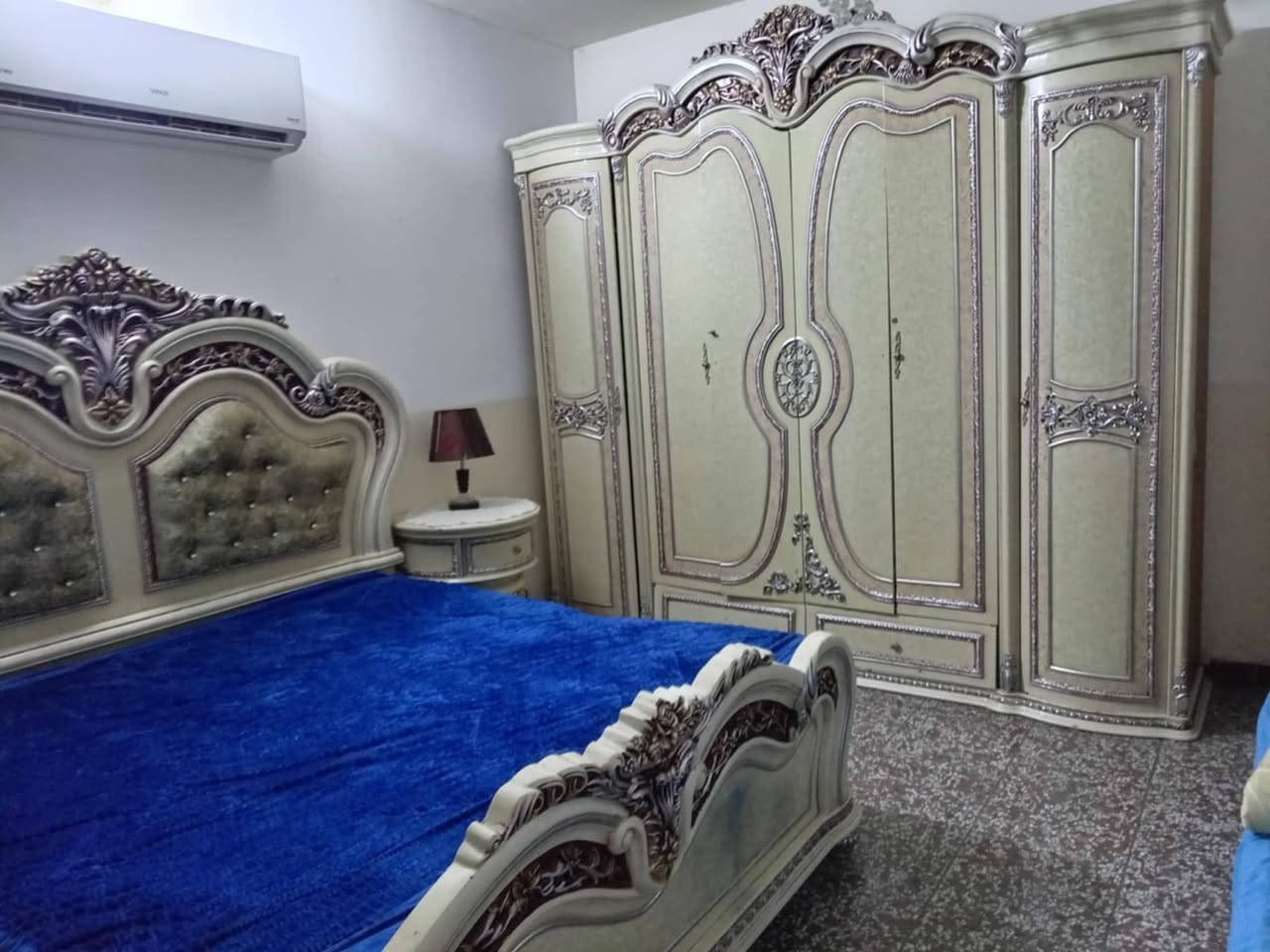 السلام عليكم غرفة نوم للبيع  بعقوبة شفته شارع لحسينية غرفة نوم مع الدوشك ثقيلة كلش سعرها 400وبيها مجال بسيط


**إذا كنت صاحب هذا الإعلان وتريد حذفه لأي سبب، رجاءا أرسل رسالة إلى الدعم الفني**