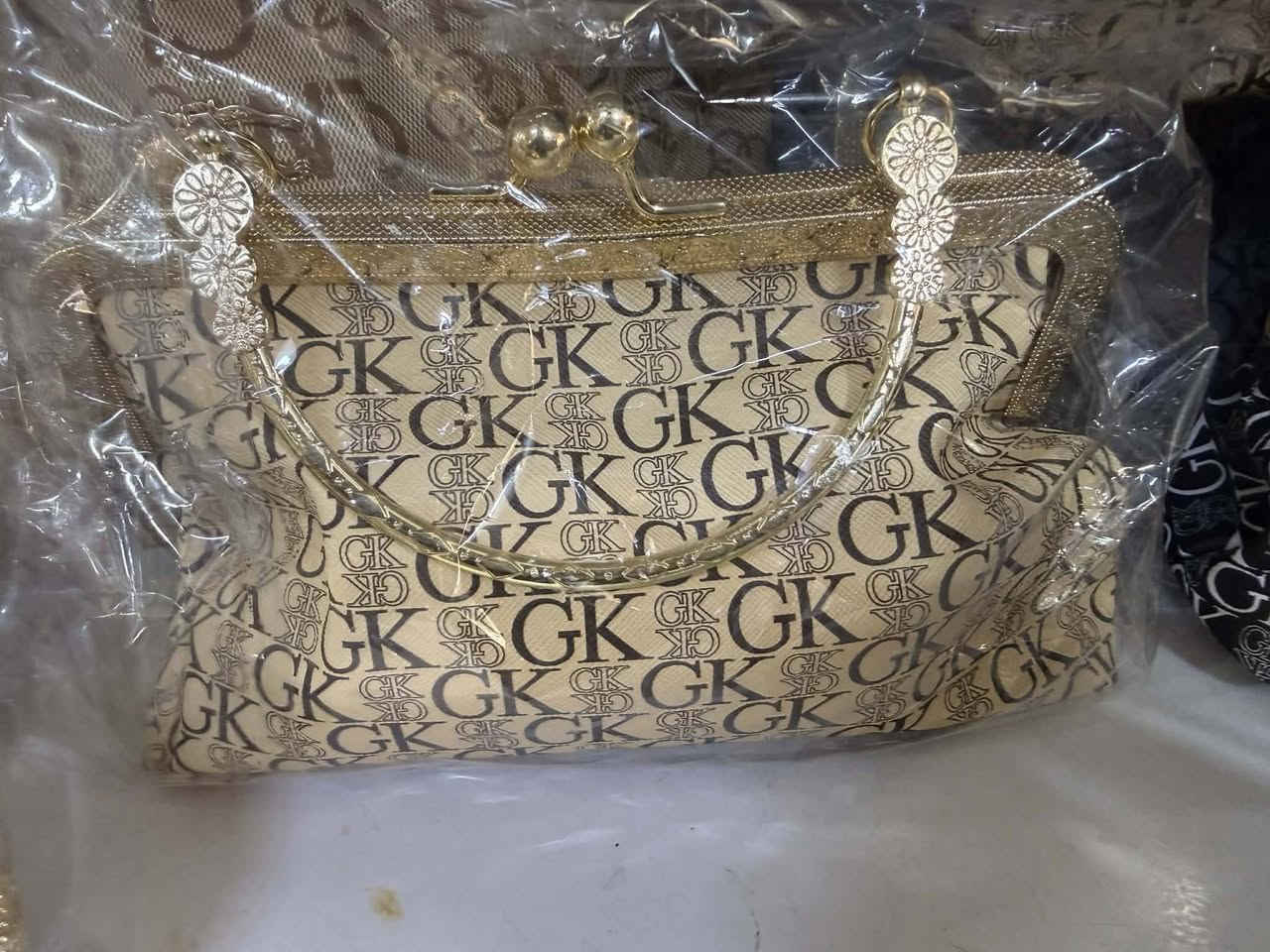 سلام عليكم جنط للبيع  كميه خير من الله  سعر خاص


**إذا كنت صاحب هذا الإعلان وتريد حذفه لأي سبب، رجاءا أرسل رسالة إلى الدعم الفني**