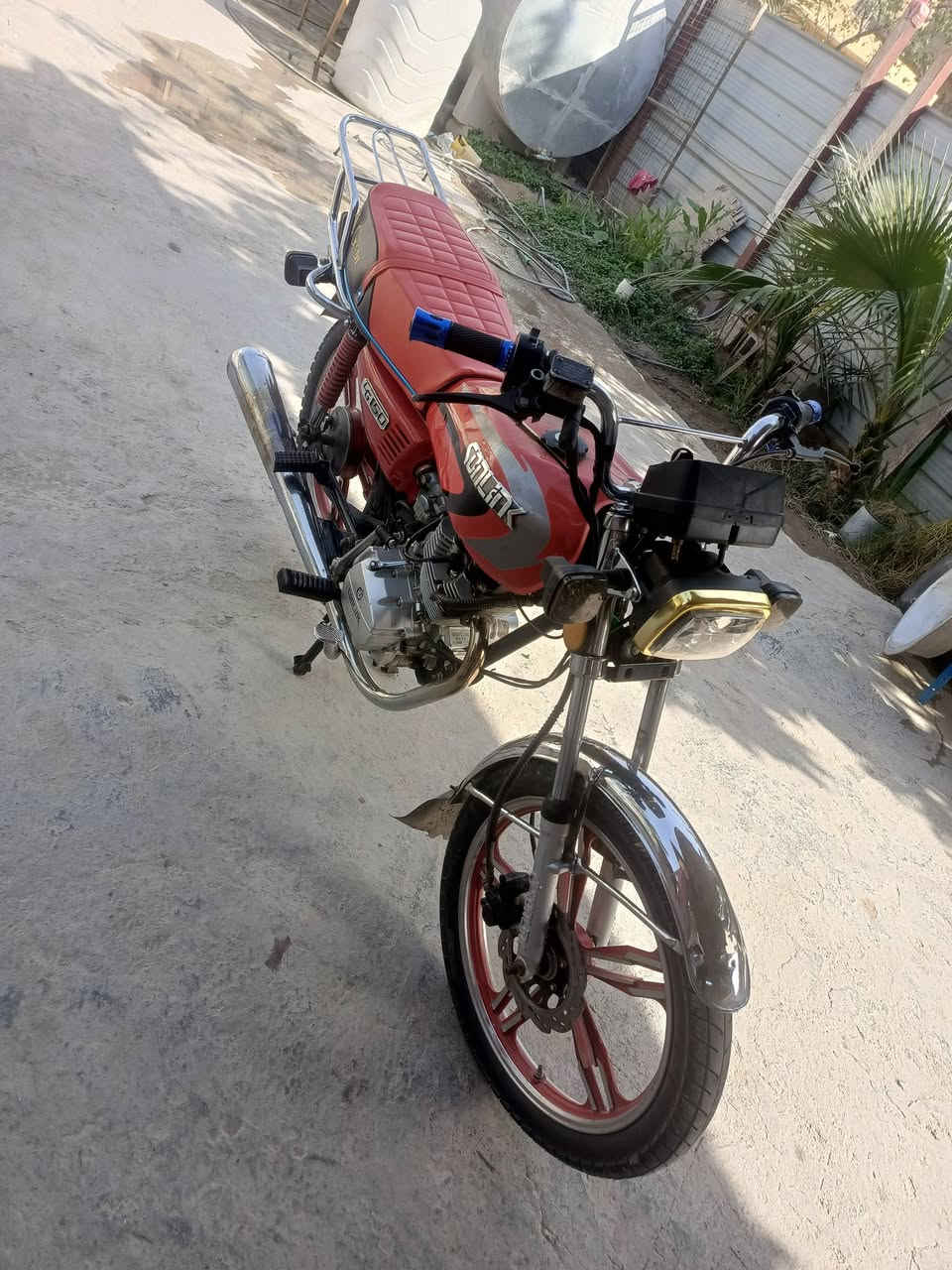 بسم الله الرحمن الرحيم اقره المنشور قبل لاتدخل رجأاً❤👍🏻
سلام عليكم ايراني موديل 2022 نوع سيفاني 5كير شلعه ومعدل تشك الكاع ترايك وين ميعجبك مكينه كفاله تايرات جدد جوبلس كهربائيات شغاله لايت عالي ناصي زنون اشاير يمنه يسره وره وكدام هورن يدات بانزين رياضي فقط تانكي البانزين بي خسفه شويه ممبين اصلن سعرها 650الف وبيها مجال سبب البيع محتاج فلوس مكانها الدراجه بغداد بجسر ديالى الجديد نقطه داله رستميه


**إذا كنت صاحب هذا الإعلان وتريد حذفه لأي سبب، رجاءا أرسل رسالة إلى الدعم الفني**