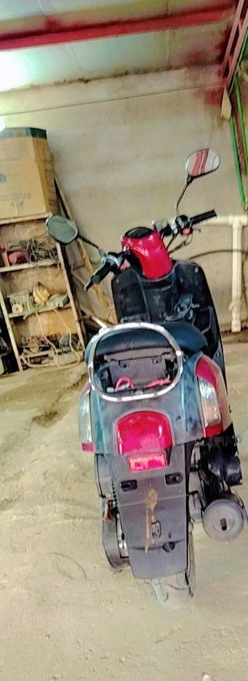 للبيع الشراي يدق على الرقم***********💯💸🛵✈️ السعر مليون ومئه💸
