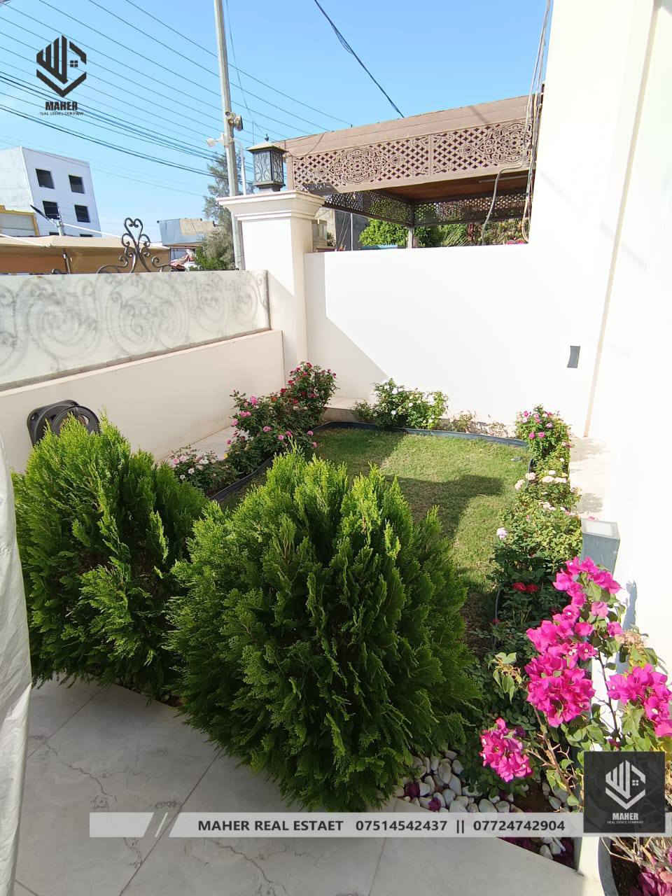 بيت حديث وبمواصفات عالية  
للبيع في اربيل منطقة 32 بارك
#تصميم و #اشراف و #تنفيذ
من قبل #شركة هندسية
▪️طابقين
▪️مقابل حديقة
🔹على شارعين 30 و 10 متر
▪️طابو صرف
▪️مباشر على السايدين الرئيسي
▪️بناء درجة اولى
▪️ديكورات ملكية
▪️كواليتي ممتاز
.....................
-المساحة 250 متر مربع 
- سيستم غاز
- ديكت تبريد
- نظام مكنسة كهربائية 
-سيستم كاميرات 
....................
#يتكون من:
🔹5 غرف نوم 3 سويت
🔹استقبال و 2 صالة 
🔹مطبخ حار وبارد
🔹6 صحيات
🔹2 حديقة & كراج
المنطقة متكاملة الخدمات
....................
للاطلاع على فيديو البيت والتصاميم وكافة التفاصيل الأخرى يرجى مراسلتنا.
.................... 
#السعر 500.000 دولار أمريكي 
50 دفتر قابل للتفاوض 
....................
للحجز والاستفسار:
 ***********
 ***********
