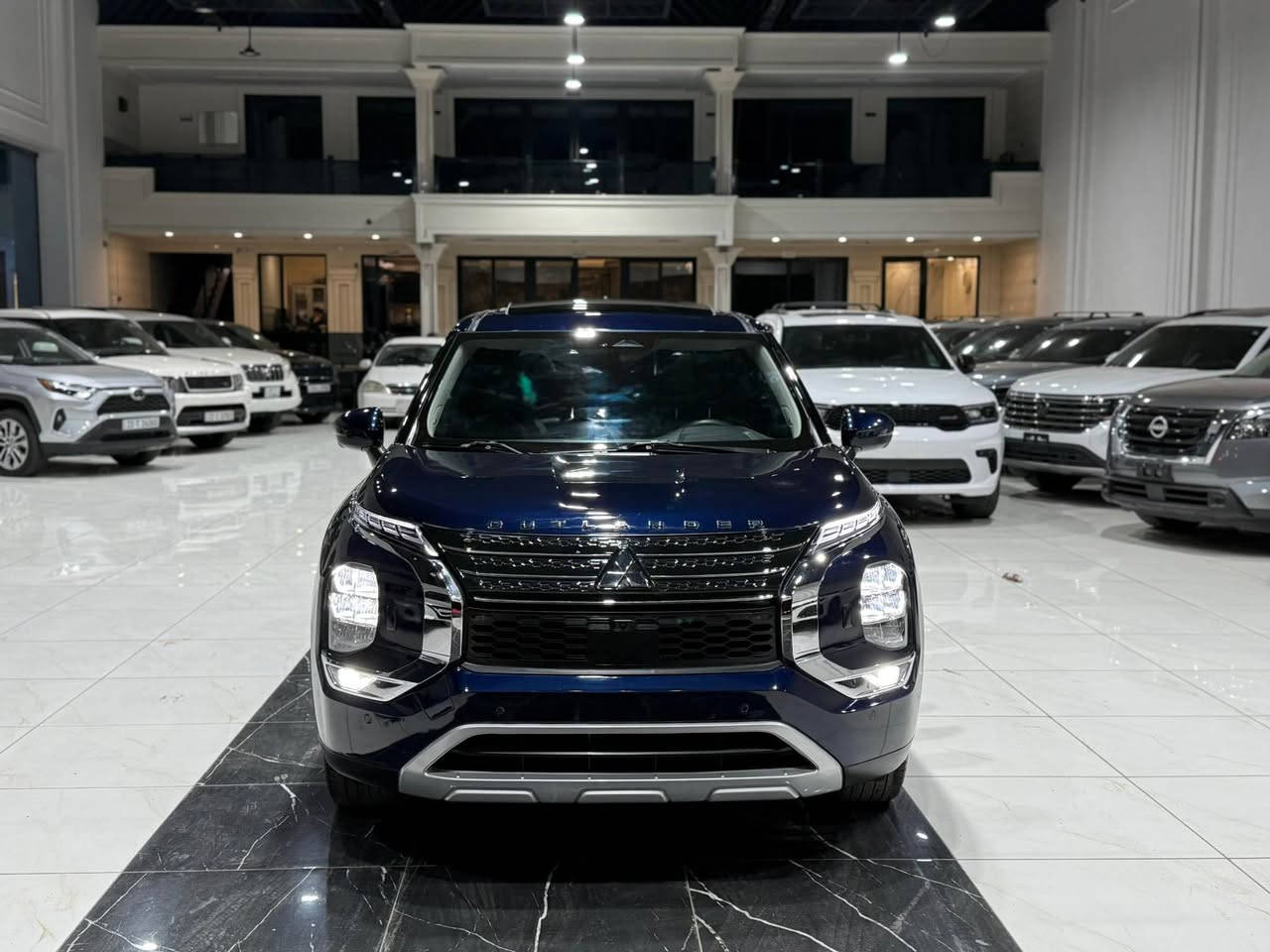 𝑴𝑰𝑻𝑺𝑼𝑩𝑰𝑺𝑰  𝑶𝑼𝑻𝑳𝑨𝑵𝑫𝑬𝑹  𝑺𝑬  𝑨𝑾𝑪  ‏4x4
موديل  2024
محرك 𝒄 𝒄 2,500 
فول مواصفات
بانوراما
دبل اكسل
بصمة
٧ راكب
كيج اليكتروني
كشن جلد
كشن تدفئة
ابواب بصمة
ابواب بردة
نظام كاميرا ‏‎  °360 
لايتات ليد زينون
حساس امامي و خلفي
رادار امامي و خلفي و جانبي
بريك بصمة
صندوق شفت 
مراية شفت كهربائي 
سيارة بونيد صبغ
بدون دواخل
مسافة 36,000 𝑴𝒊𝒍𝒆𝒔
سيارة موجود اربيل

رقم شاصي

JA4J4VA82RZ013345

☎️ 
*********** ||||| ***********
0773///577//55//77

#𝑴𝑰𝑻𝑺𝑼𝑩𝑰𝑺𝑰 #𝑶𝑼𝑻𝑳𝑨𝑵𝑫𝑬𝑹 أربيل, العراق
