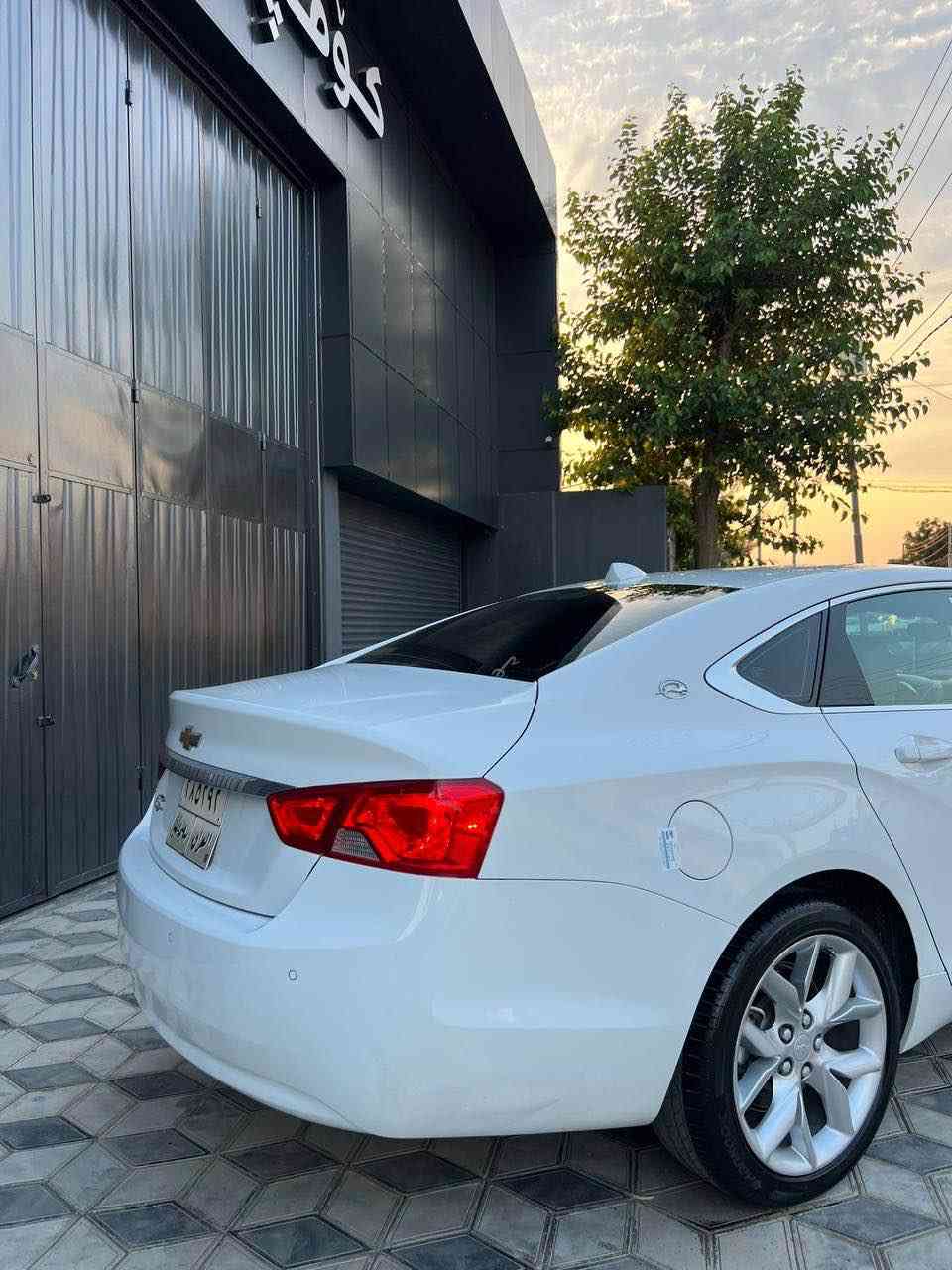 ‎ئیمپالا ۲٠۱۷ئێل تی خلیجی سفری شەریکە
impala 2017 LT xliji 
‎ کوشن جلد ـ قاصە ـناو ڕەساسی ـبرێک بەصمە ـ ـ حاسە ـ کامێرا ....
‎نمونەیە لە جوانی 
‎بۆنید و چەمەلەخ بۆیاخە بێ ناوگرتن بەشەرتی ئەوەی شەنسی و بەتانەی هیچی نەبێت بەحاڵ بەدەنەکەی تۆزێکی هەیە 
‎گێڕ و مەکینە بەشەرت 
‎مەکینەی نەکراوەتەوە
‎بە شەرتی کۆمپیوتەر هیچ خەلەلێکی نەبێت
‎تەبرید لەگەڵ سولفا ئیشەکا 
‎تەقە و ڕەقەی نییە ماڵی دۆستە 
‎تەنهای ۱۱۲ کیلۆمەتری هەقیقی ڕۆشتوە
‎تەحویل و غرامە بە شەرت 
‎سەنەوی بەسەرچوە
‎سعری ۱۱۲ وەرەقەیە 
112$
‎سەیارەکە لە سلێمانیە 
‎موشەتەریت وەرە سەیری کە و ئینجا معامەلەی کە بە نامە و تەلەفون معامەلە ناکرێت 
0770 210 23 28 
٠۷۷٠ ۲۱٠ ۲۳ ۲۸ السليمانية, العراق
