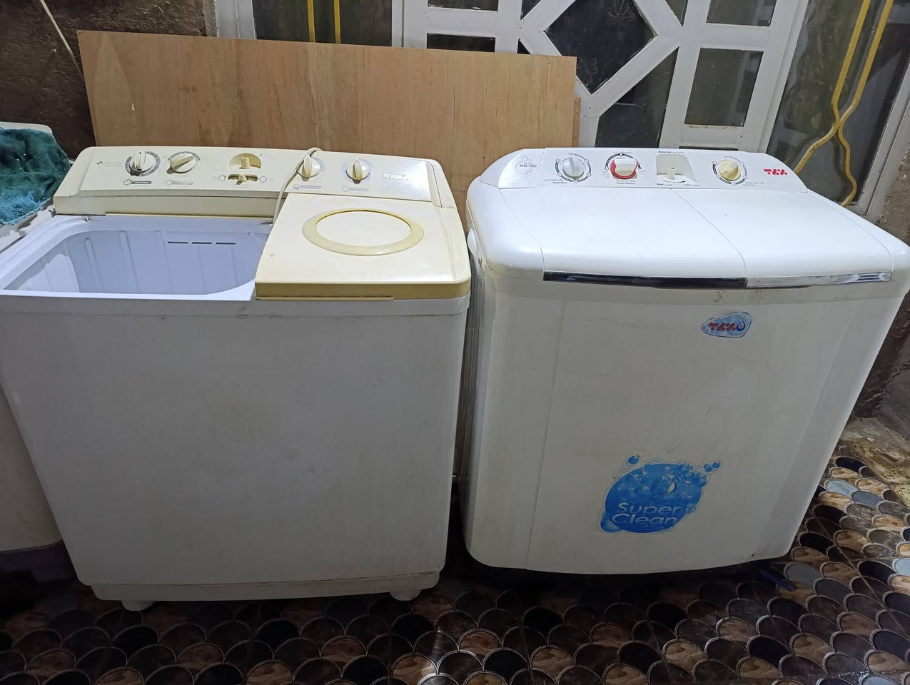 غسالات عدد 2 غسل +تنشيف /سعر 30 ماطور كونفيره حجم وسط سعر 15  مكان حصوه حي الشهداء قرب الملعب


**إذا كنت صاحب هذا الإعلان وتريد حذفه لأي سبب، رجاءا أرسل رسالة إلى الدعم الفني**