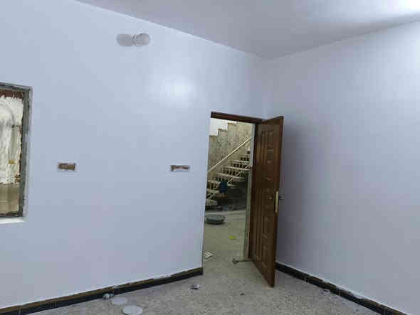 كادر صباغين متفرغ متواجد  خاص او تصل   
ــــــــــــــــــــــــــــــــــــــــــــــــــــــ
صباغين ابواب وشبابيك / واجهات منازل / ترميم كافه المنازل / طلس ورق جدران /  صبغ بنايات خارج ودأخل المنازل / صبغ معالج للرطوبه  / تصليح جص بورك / صبغ غرف نوم وغرف   اطفال متفرغ ***********
