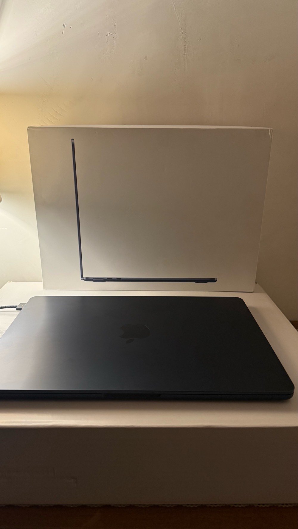 Macbook air M3
256 GB Hard
8 GB Ram
13.3 inch
Battery 98%
Cycle 70 
شرق اوسط كامل ملحقات
السعر على الخاص
او على الواتساب
***********⁩⁩