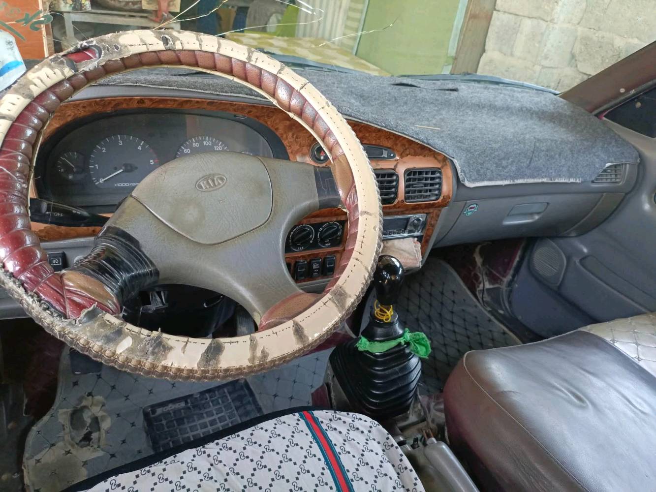 سلام عليكم شباب كيه بريجو للبيع موديل 1996الاستفسار عل هاذا الرقم ***********
