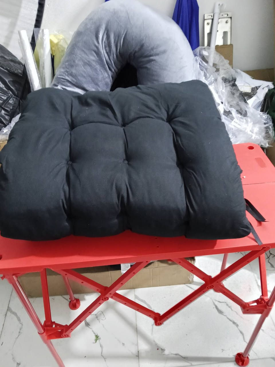 السلام عليكم شباب أغراض منزلية وحدائق وسيارات,,جهاز تنظيف الوجة والعاب كلشي بلصور موجود وايباد الشراي يتواصل *********** باسعار مناسبة وكلة
