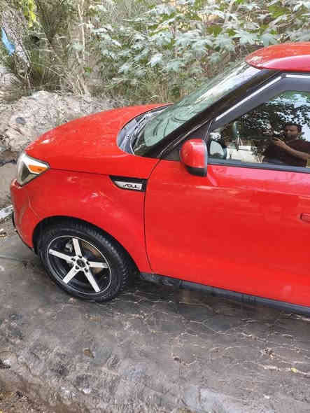 كيا صول 2016 امريكي رقم بغداد شاشة وتحكمات واتو محرك 2000 gdi ماشية 48 الف حقيقي السياره جديده وعلى ايدي حادث جاملغ وباب السايق موضح بالصور السعر 122 رقم ***********
