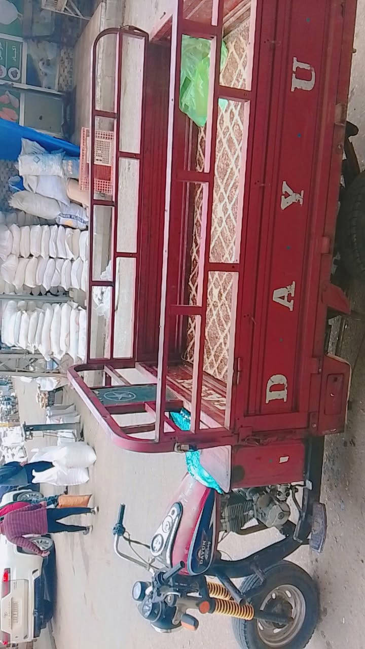 السلام عليكم موديل 18 ملميه وبيها مجال ***********
