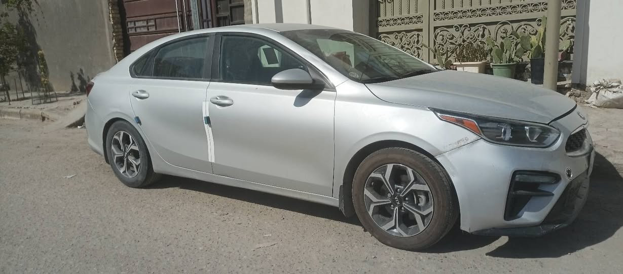 السلام عليكم 
كيا فورتي موديل 2021 معوقين السعر 110وبيه مجال العنوان الناصرية للاستفسار الاتصال على الرقم ***********
