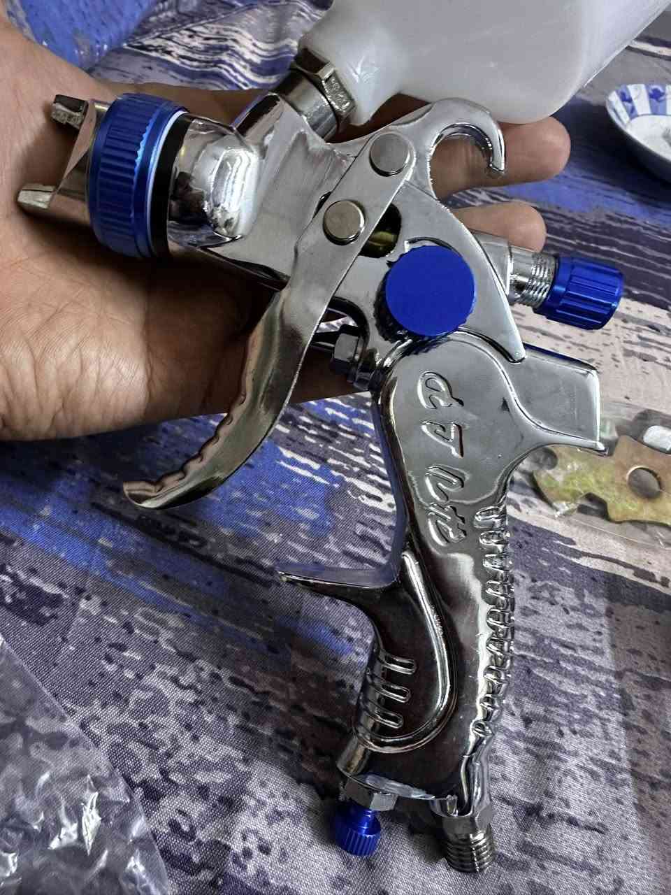 سلام عليكم من رخصت مدير الكروب المحترم مسدس صبغ بهذا الشكل كامل ملحقاته مسدس ثقيل اصلي سعره 30 وبل عافيه


**إذا كنت صاحب هذا الإعلان وتريد حذفه لأي سبب، رجاءا أرسل رسالة إلى الدعم الفني**