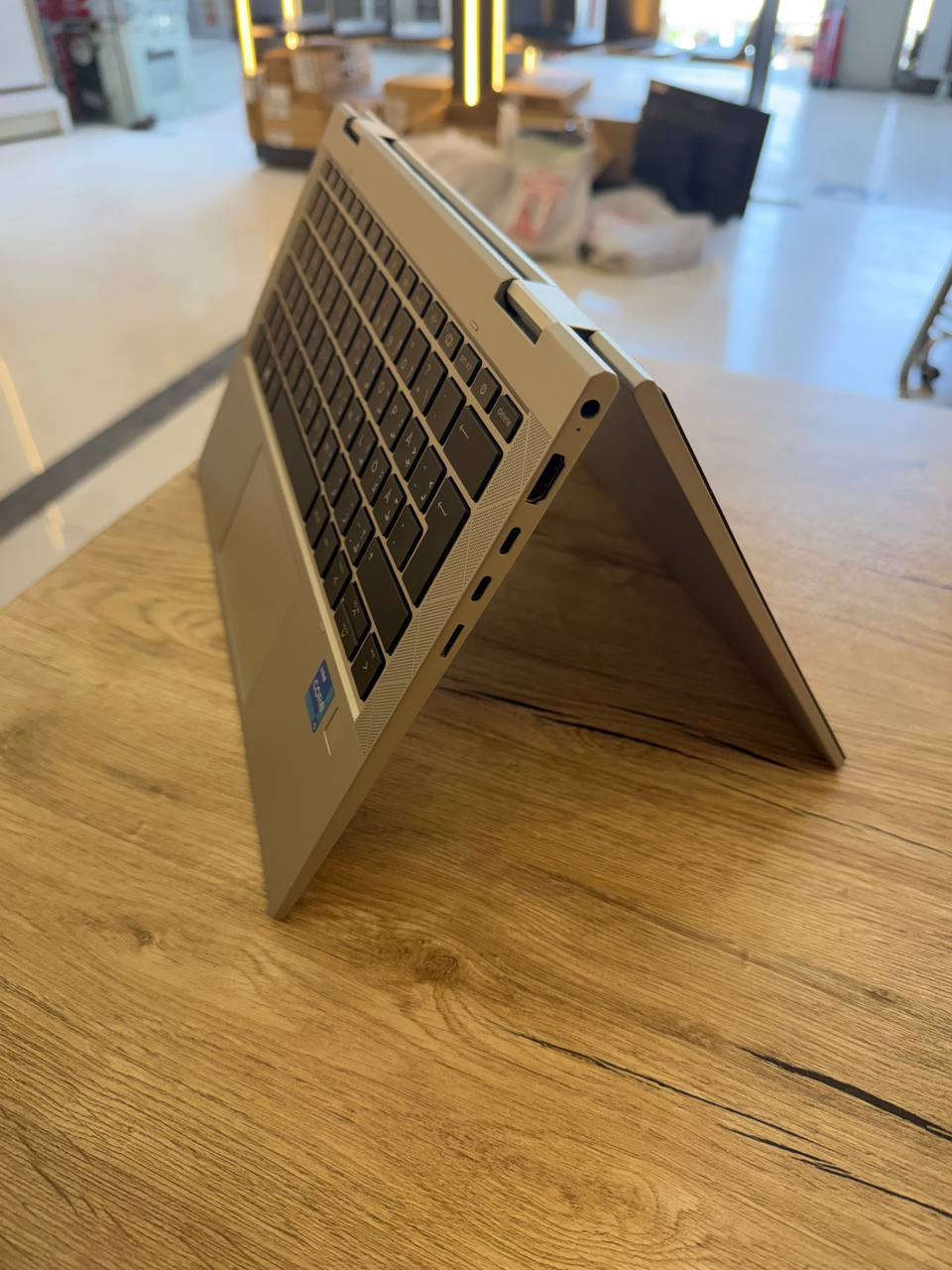 Hp 830G8 ci5-11th ram 8 G hard 256 ssd monitor 13.3" touch 360"
525.000


**إذا كنت صاحب هذا الإعلان وتريد حذفه لأي سبب، رجاءا أرسل رسالة إلى الدعم الفني**
