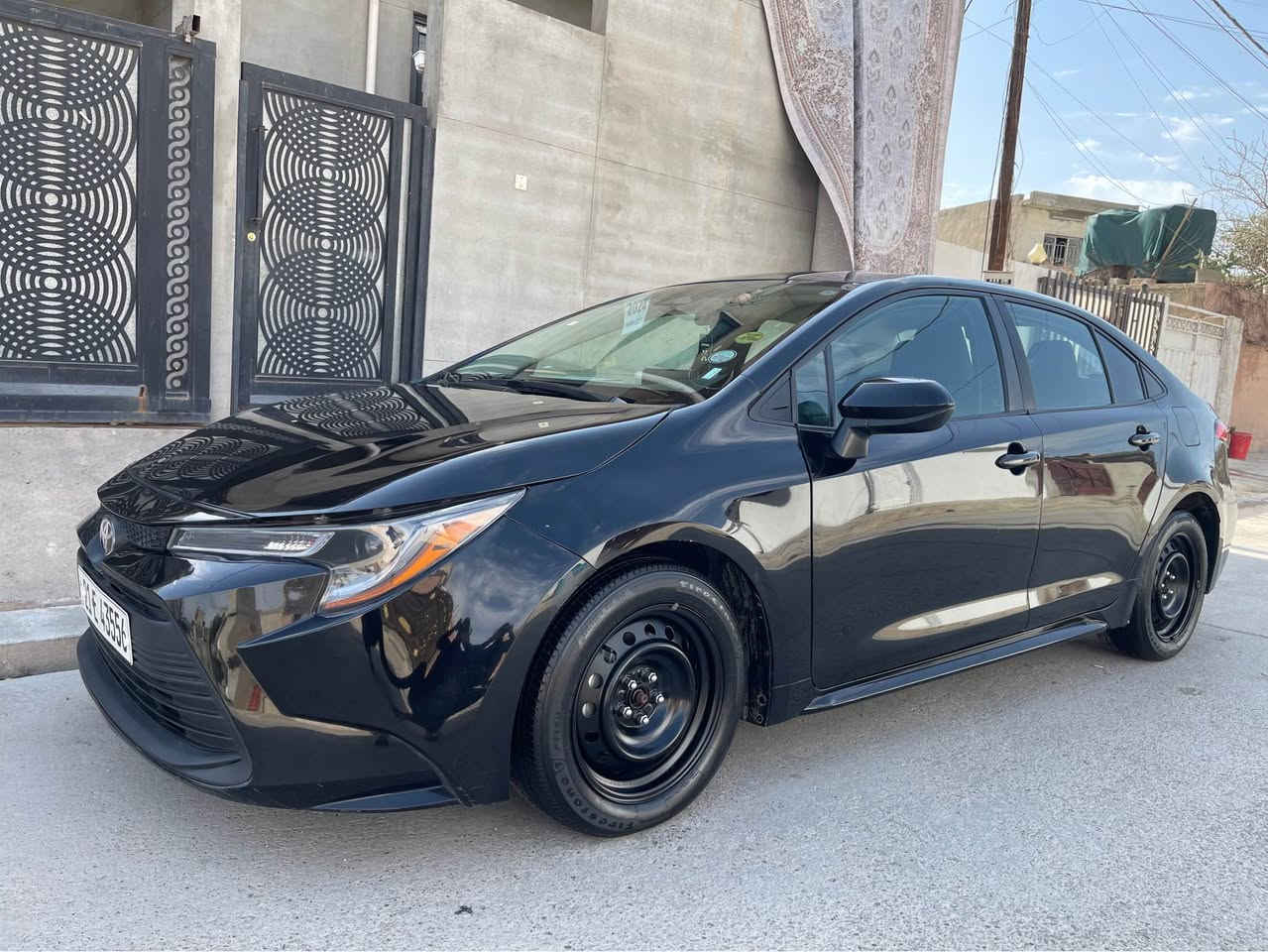 سيارة كورلا 2024 وارد امريكي Le صورة الحادث موجود بصورة بونيد تجاري وبيها اشوية دواخل ماشيه 29 ميل
مكان السيارة كركوك 
***********
*********** بيها واتس اب كركوك, العراق
