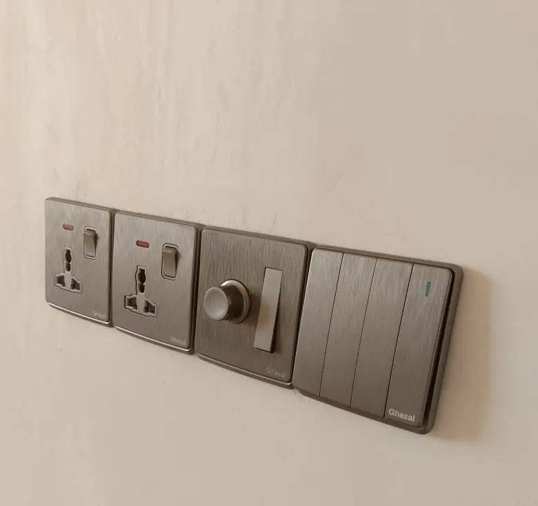 كادر مختص في اعمال الكهربااءوالصحيات              نعمل لتسيس المنازل نشتقل بوري وسيمس استفسار عل وتساب ***********
