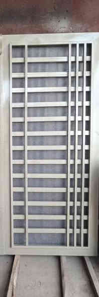 حدادة أبواب وشبابيك سقائف
اسعار مناسبة 
***********
