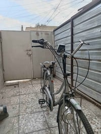 بايسكل للبيع العر ١٠٠ عنوان الشرطة الخامسة،،، ٠٧٧٠٢٦٨٢٢٨٥