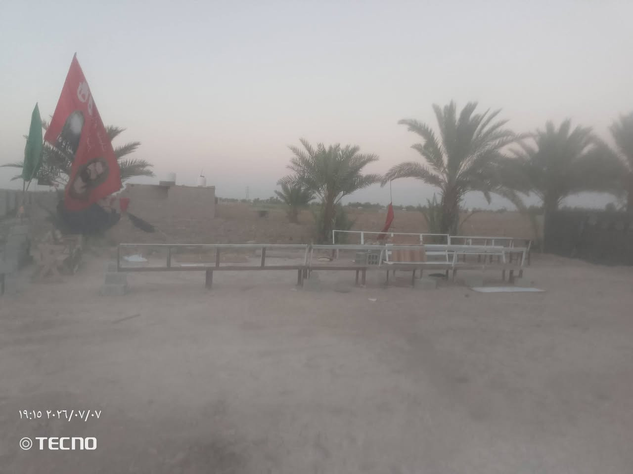 السلام عليكم دونمين للبيع تحتوي عله تلث دور عنوان جسر الفرنسي قريت العوادل قرب المدارس ***********
