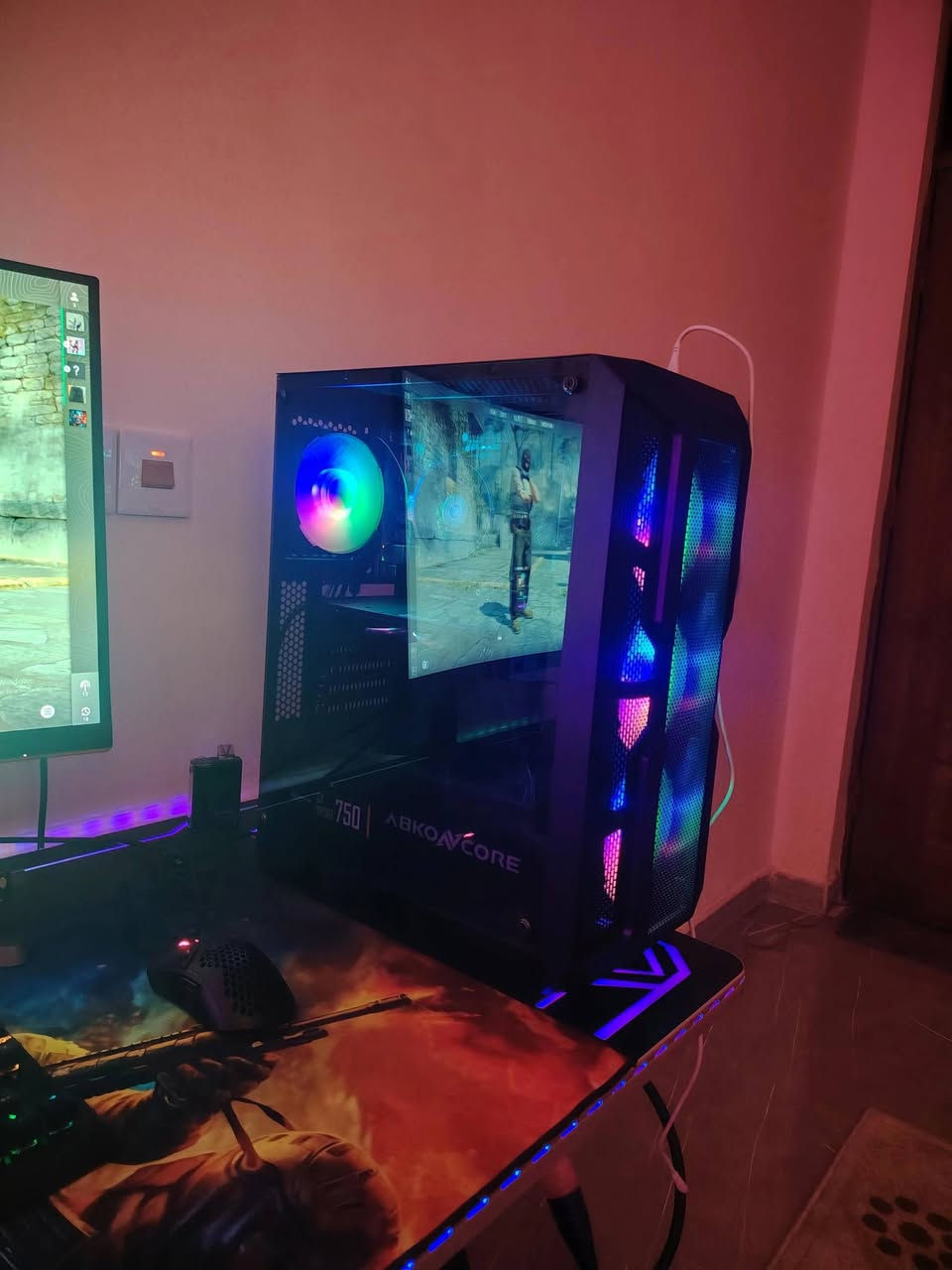 pcمواصفات
RAM            32 16*2 KLiSER
M .bord      B450 MSi
Power         750W GX SPORT
CpU         R5 5600 AMD
GPU       RX 580 G8 DDR5
M.2          128G للنضام
SSD        PNY 1 T
السعر   666 الف


**إذا كنت صاحب هذا الإعلان وتريد حذفه لأي سبب، رجاءا أرسل رسالة إلى الدعم الفني**