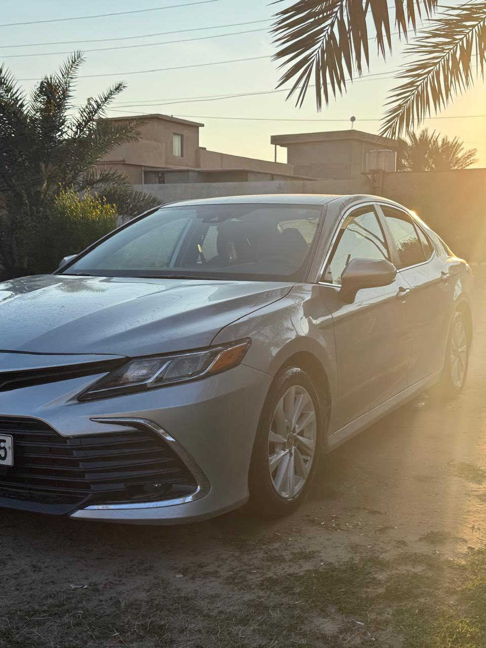 السلام عليكم 
كامري موديل 2022Le ماشيه 28ميل رقم دهوك مميز جاهزه من كلشي بيها ربع البنيد وربع الجاملغ نفسهن مصلحات بدون ارباگ بدون دواخل صور الضرر بل منشور  السعر 200 وبيها مجال مكاني بيجي ***********/***********
