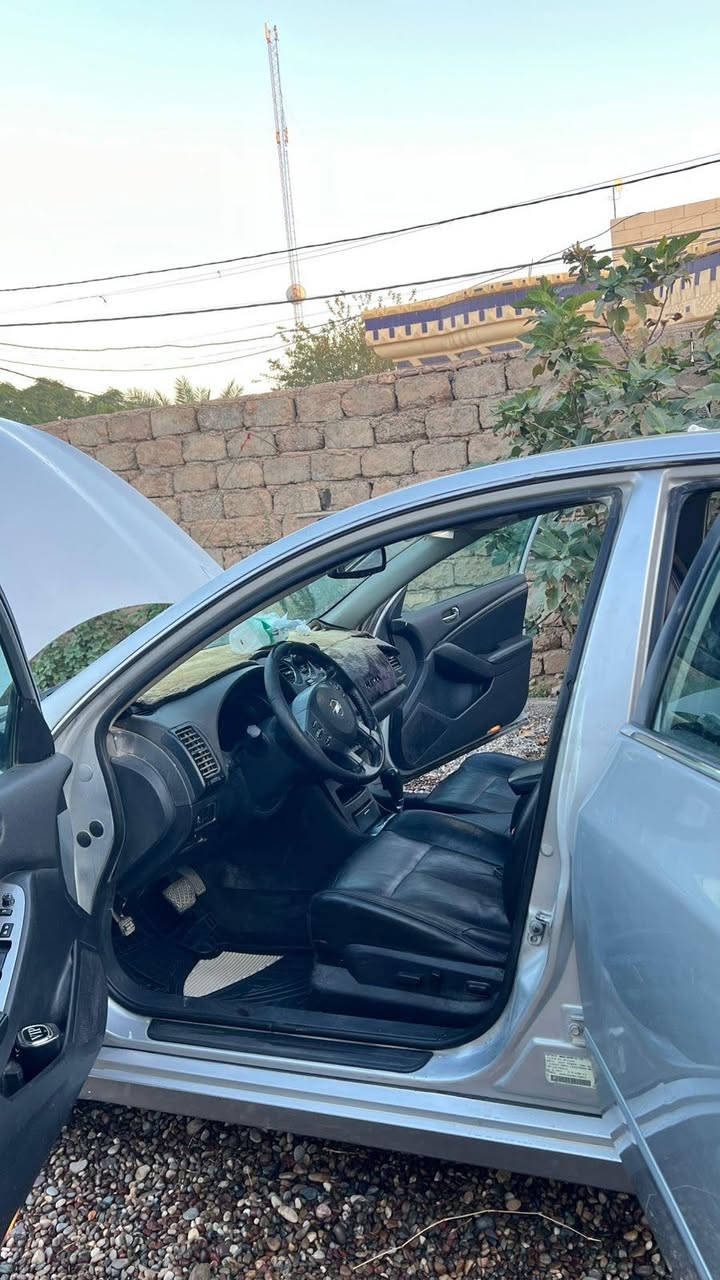 السلام عليكم التيما 2011 ادوات ادوات فول مواصفات بصمة فتحة كشانة جلد السعر 45
***********
مكاني صلاح الدين الزوية
