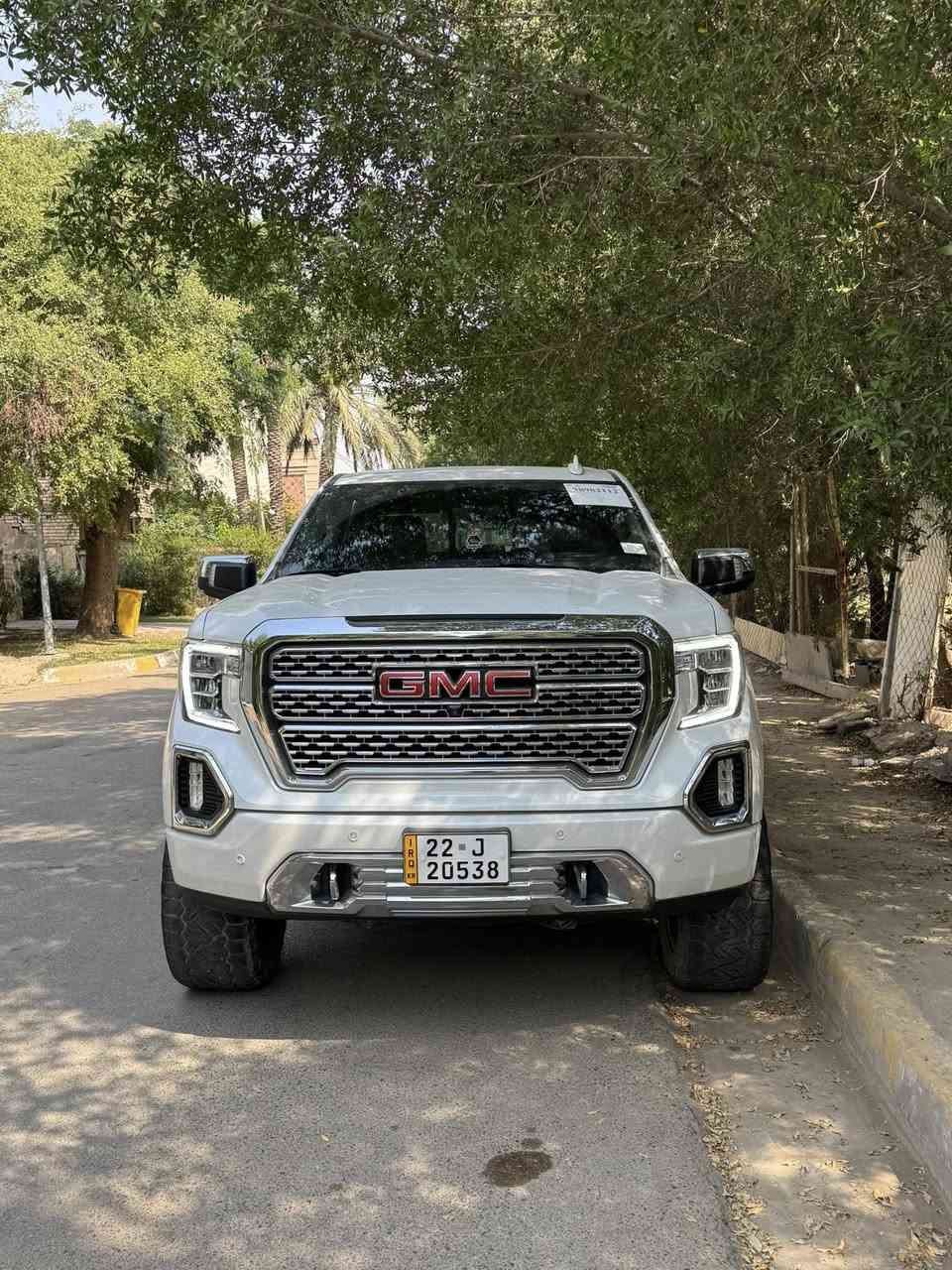 2022 GMC SIERRA, DENALI

جي ام سي سيرا دينالي
رقم اربيل باسمي

سياره فووول 1/1
وبدون حادث بدون بارد بدون صبغ
وسياره مرفعه من امريكا

اصدار مميز - التميت ‏

-محرك  V8 6200

-شاشه كبيره .

-مساج كشنات.

-دواسات كهربائية بيهم حركتين

-تشغيل عن بعد .

-باب طويل المرغوب.
ماشيه 40 ممشى امريكا

بعد بيها هواي مواصفات واحلى من الصور 
سياره مرفعه من امريكا  هيه وتخم ويل 
شغل امريكا يعني برغي ممبدل بيها

للاستفسار الاتصال على الرقم او على الواتساب 
***********
السعر : تعليق يوصلك مباشر 🔥
