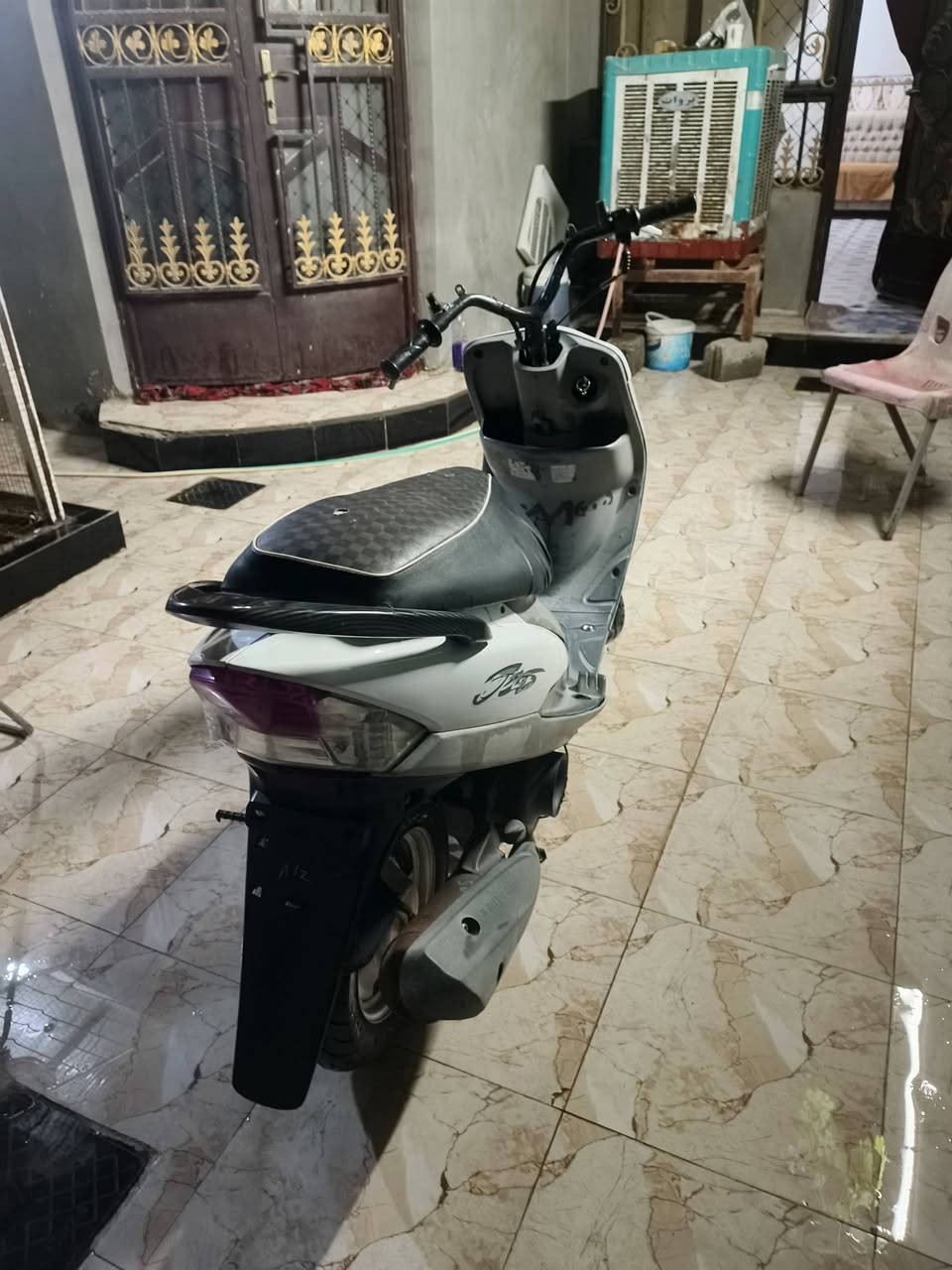 سلام عليكم ماكس منغولي نكره سلف هندر بوشه بلادي ما مفتوحه مزوده كابريتر وسلف رياضي شلعه ومعدل يخبلن ابيعه كامله ما محربه لسعر 650 مكاني حله مهندسين 
لرقم***********بي واتساب

