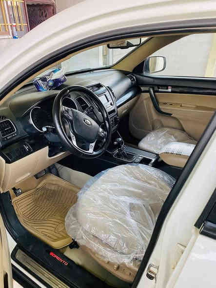 سورنتو خليجي 2013 بانوراما
رقم اربيل 

كفاله عامه
بيها شبر بارد باب السكن

6 سلندر 

7 راكب 

فول مواصفات عدا البصمه

محرك 6

السياره جاهزه من كلشي 

السعر 186وبيها مجال او مراوس حسب القناعه
المكان بيجي المزرعه 

***********

***********
