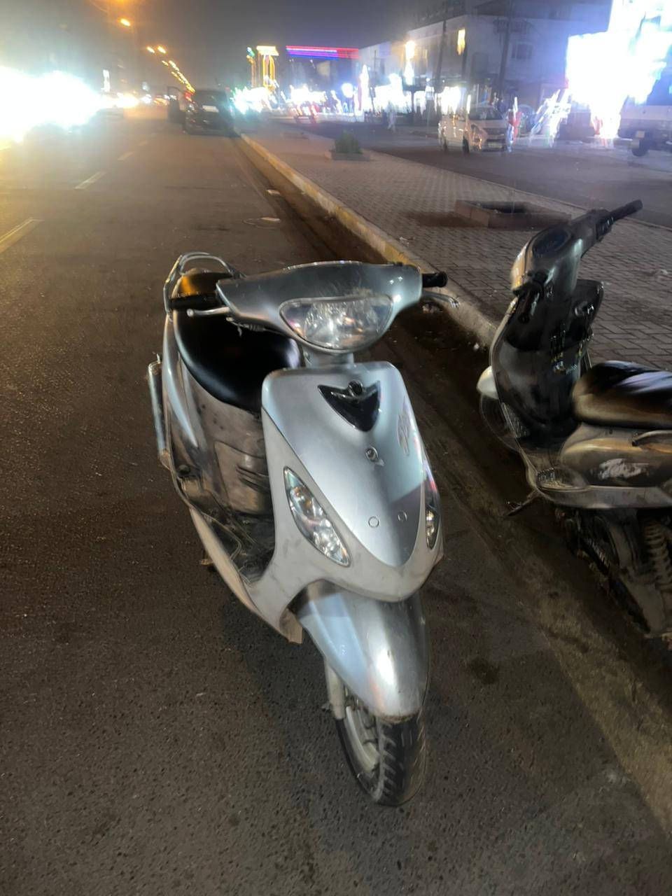 سلام عليكم دراجه ماكس منغولي لبيع الدراجه بلاديه  والصلنصه رياضي 
وصلنصه مالته البلاديه موجوده الدراجه خير من الله نكر سلف الدراجه بلاديه مامفتوحه بيع او مراوس حسب القناعه السعر 600 وبيه مجال الرقم ***********
